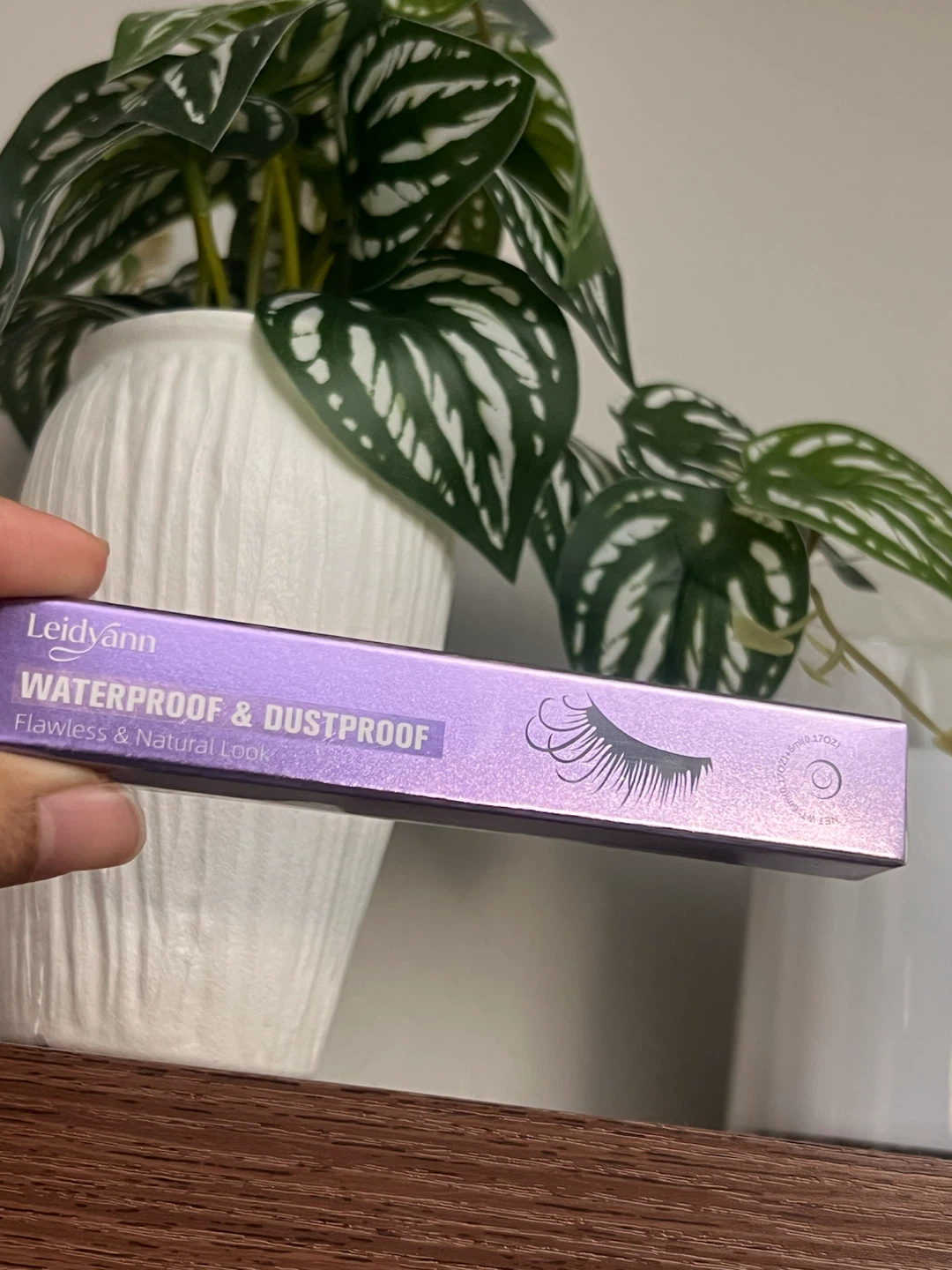 Leidyann Waterproof & Dustproof Eyelash Adhesive