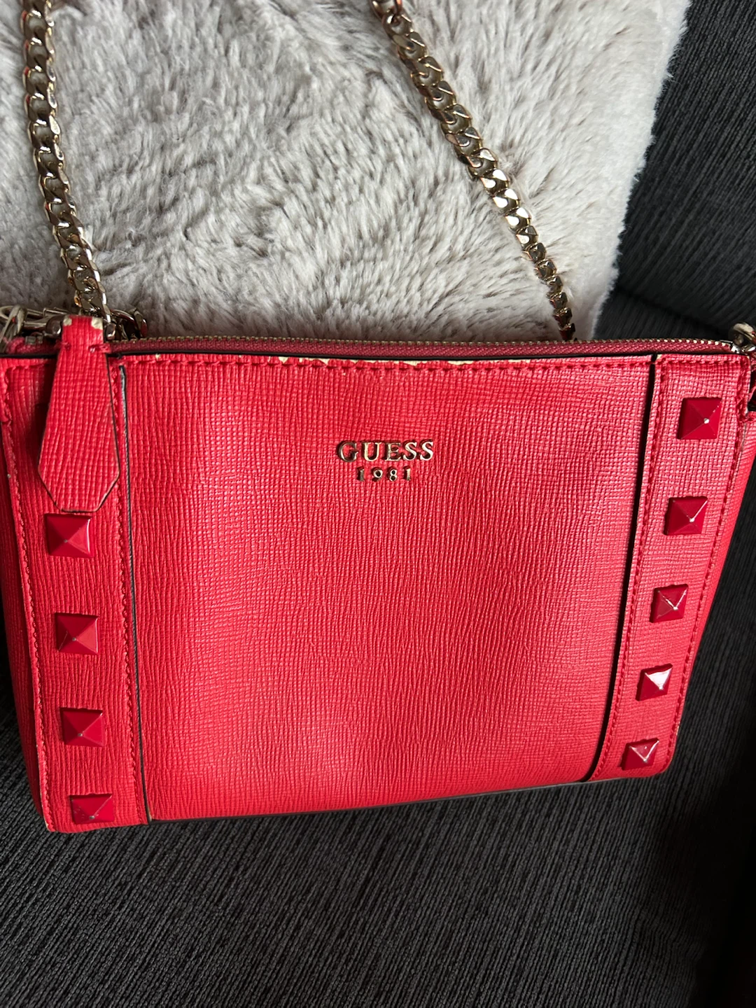 Guess 1981 Red Studded Crossbody Bag - photo 2