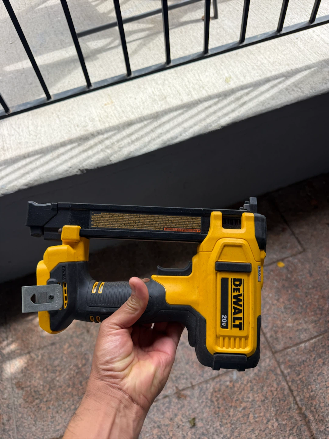 DeWalt 20V Cordless Finish Nailer