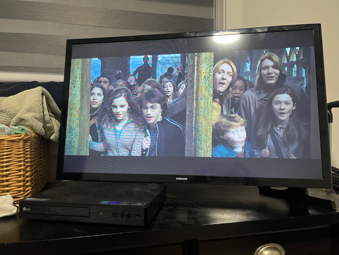 LG DVD player & 32 inch TV combo