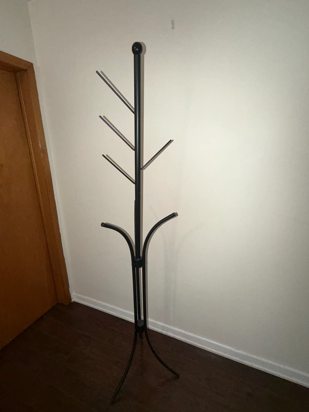 Lightweight Black Metal Coat Rack - photo 3