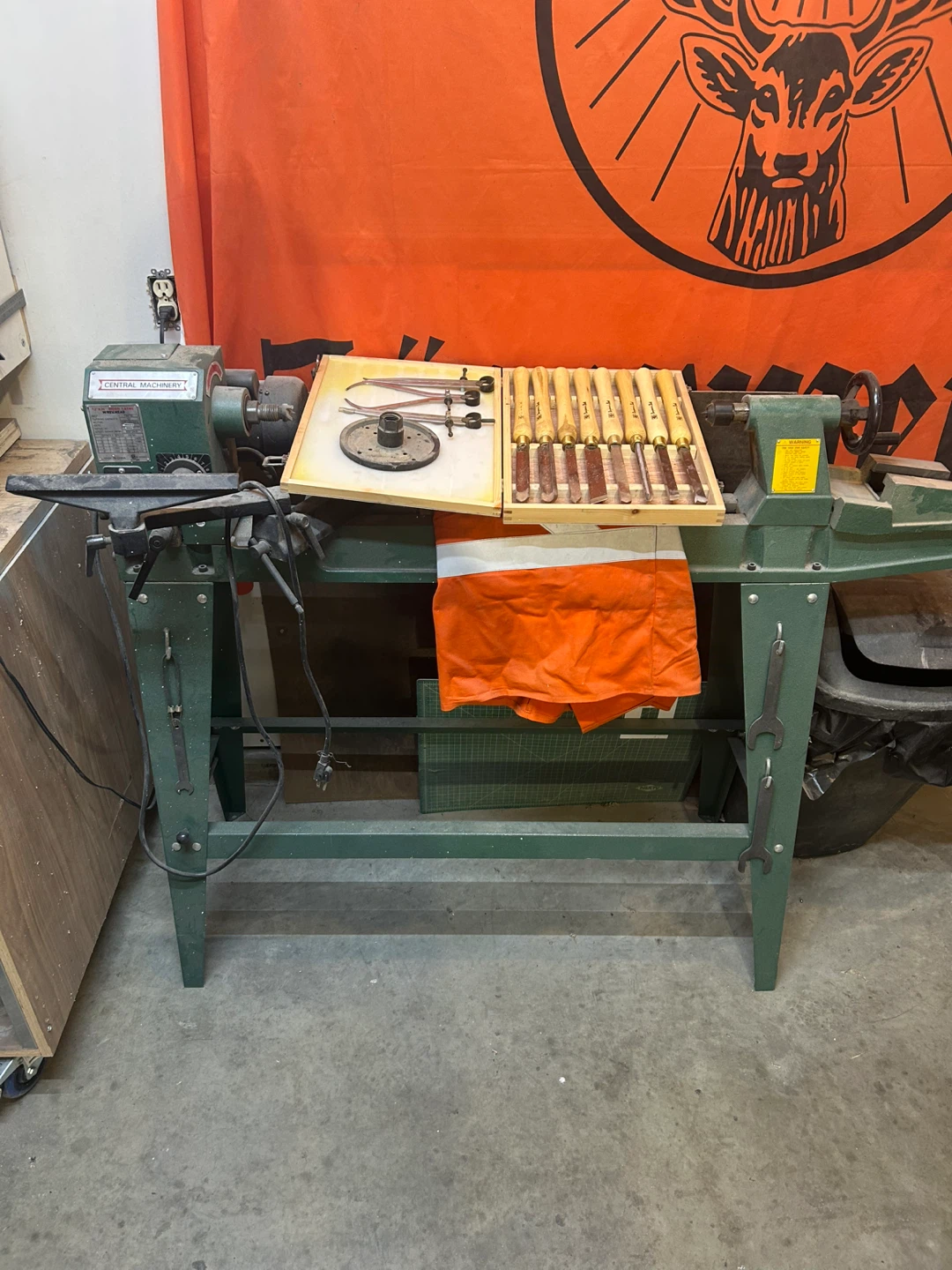 Central Machinery 12x36 Wood Lathe with Tools
