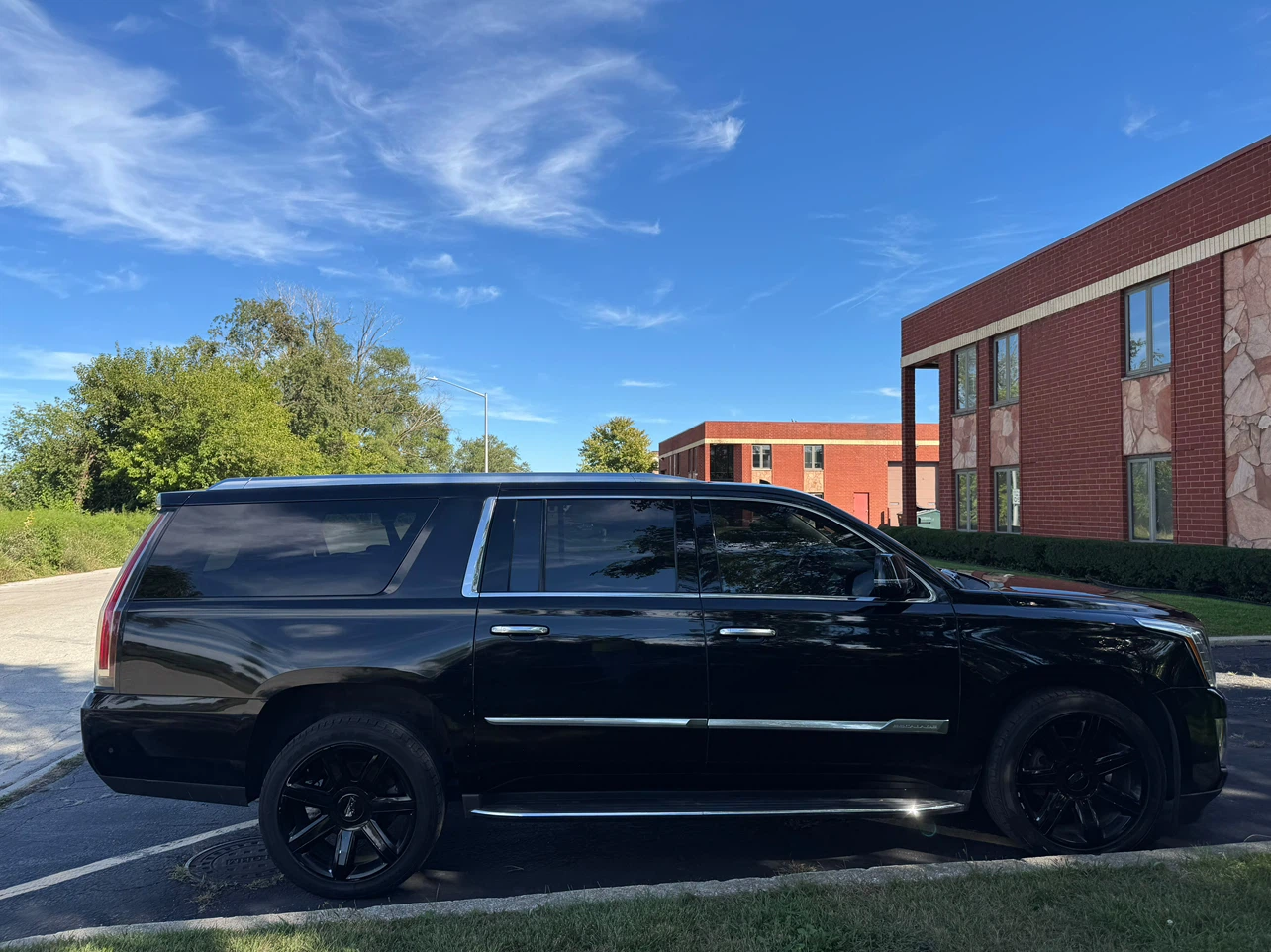 2017 Cadillac Escalade ESV SUV - photo 3