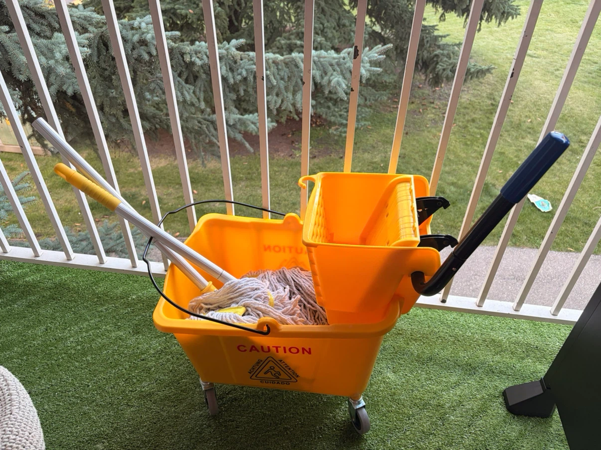 Commercial Mop Bucket with Wringer - photo 2