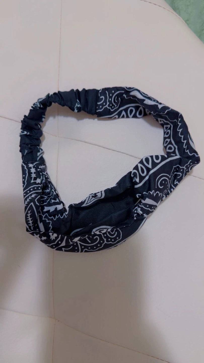 Black Bandana Print Headband