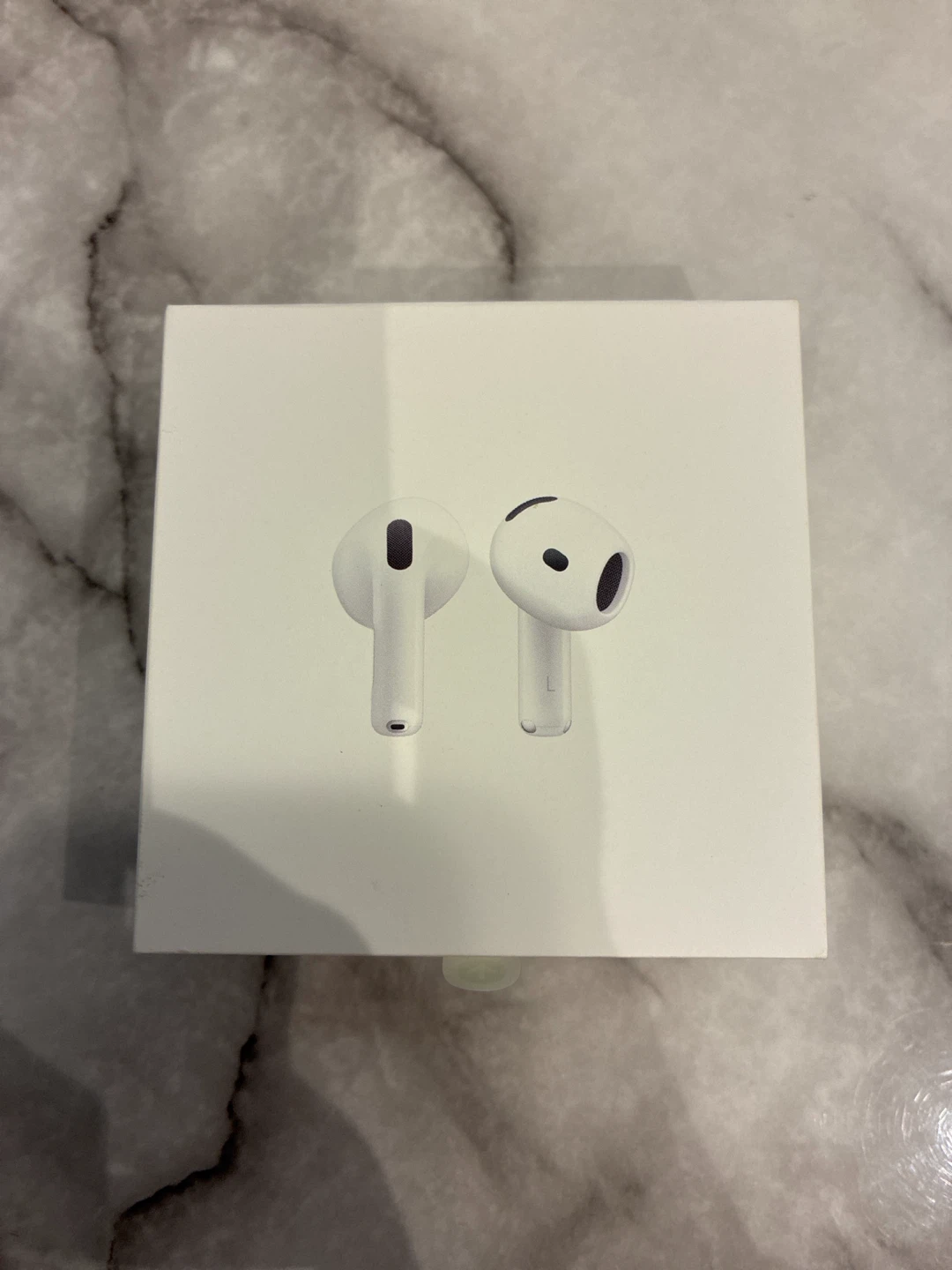 Apple AirPods 4