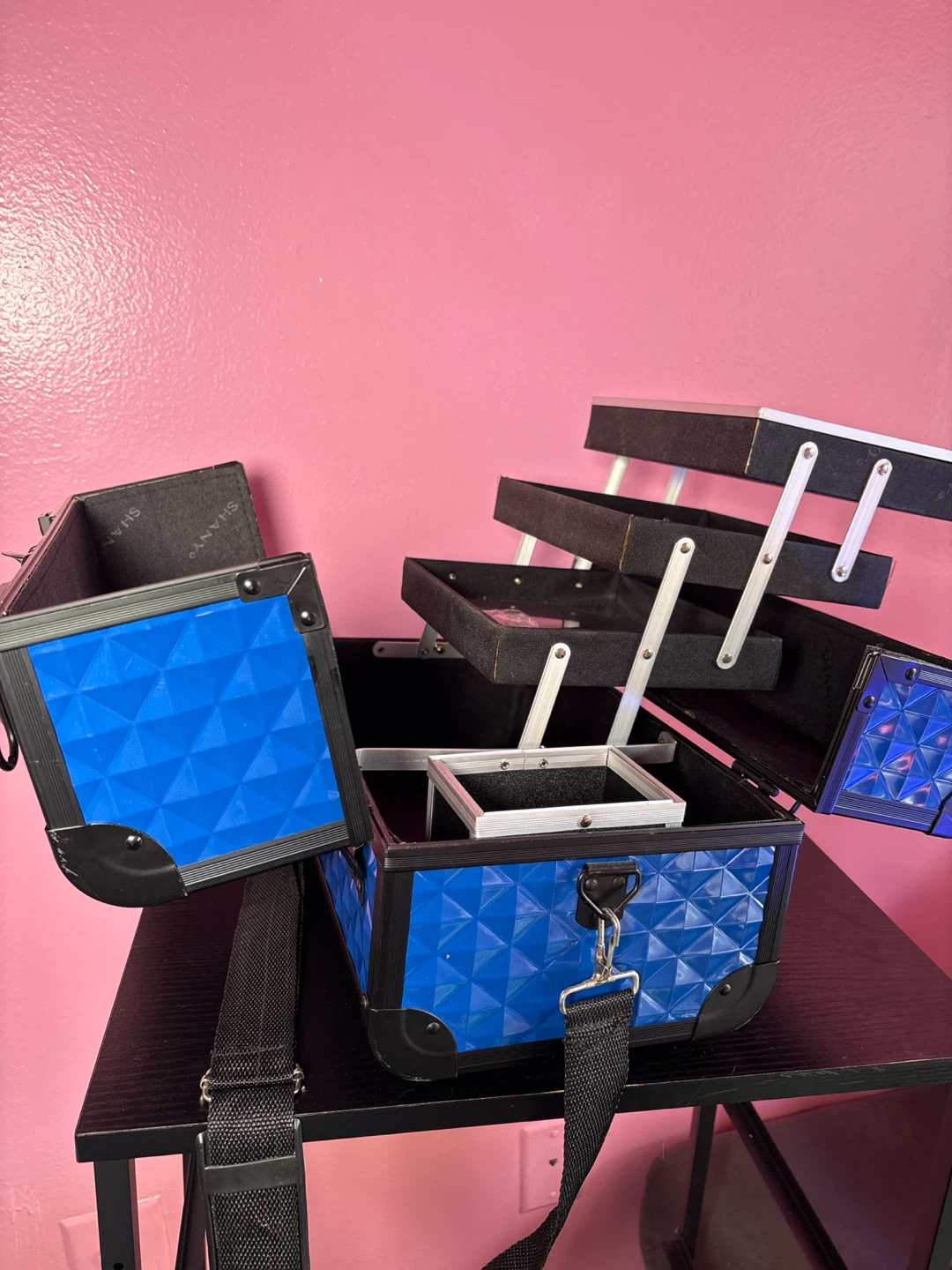 SHANY Blue Cosmetic Train Case - photo 2