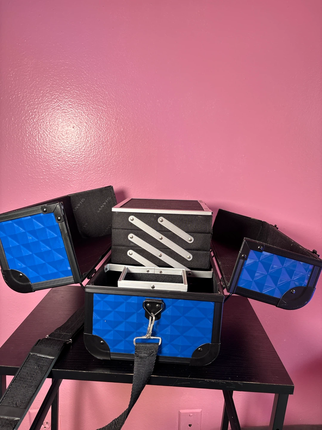 SHANY Blue Cosmetic Train Case - photo 3