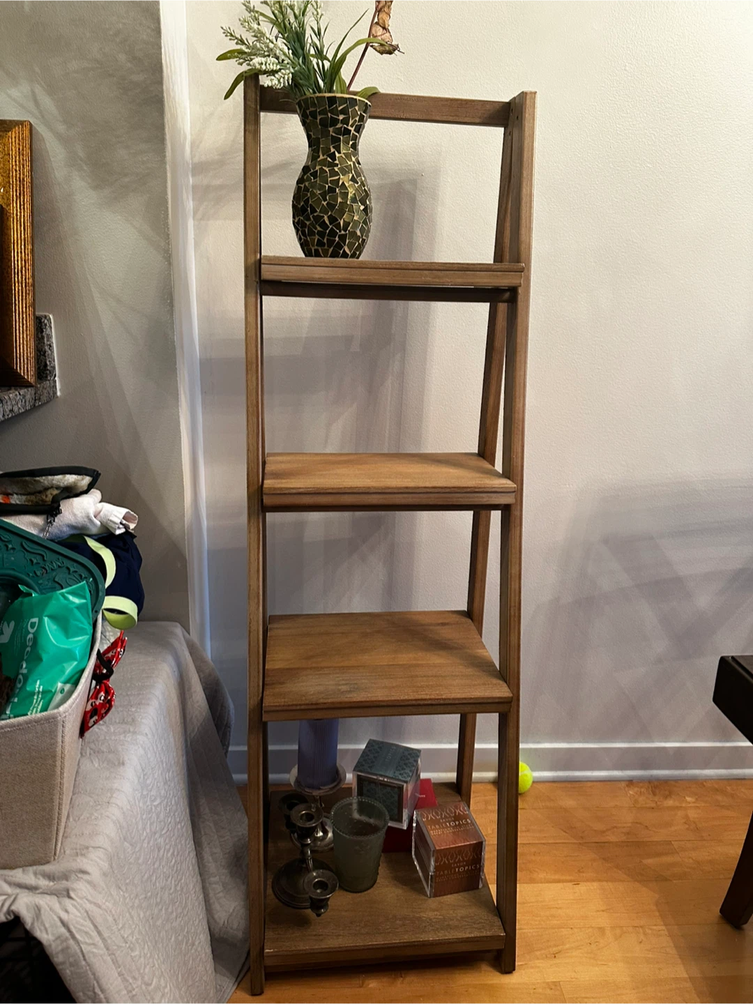 Wooden Ladder Shelf - photo 2