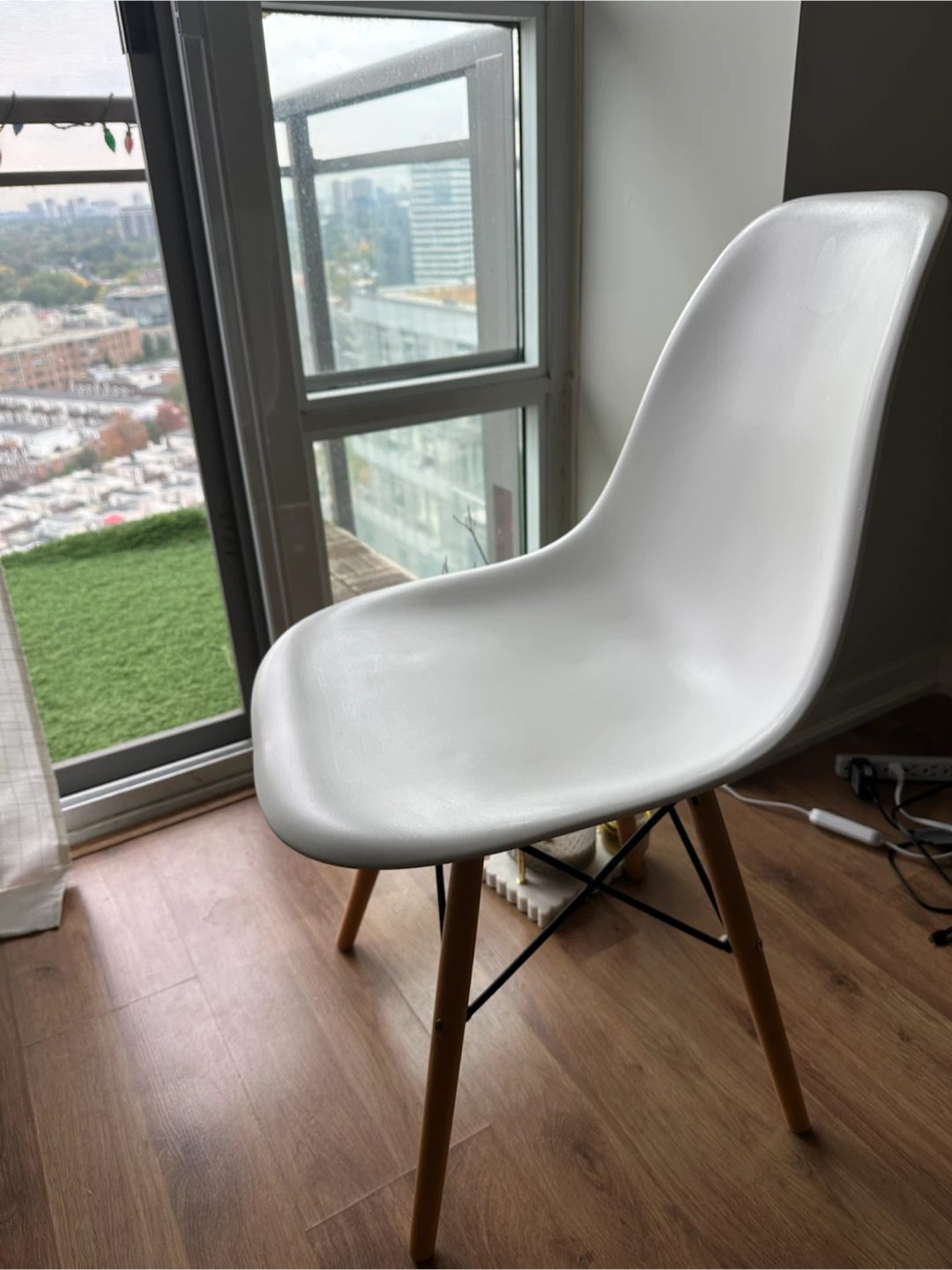 Structube White Dining Chair - photo 3