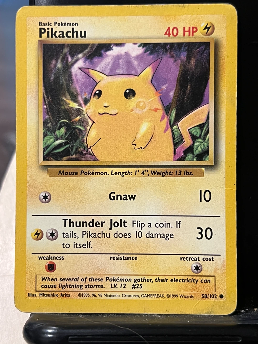 Vintage 1999 Pikachu Base Set Pokemon Card