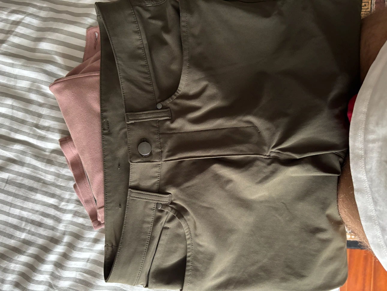 Lululemon Men's Pants Olive Green Size 30 - photo 4