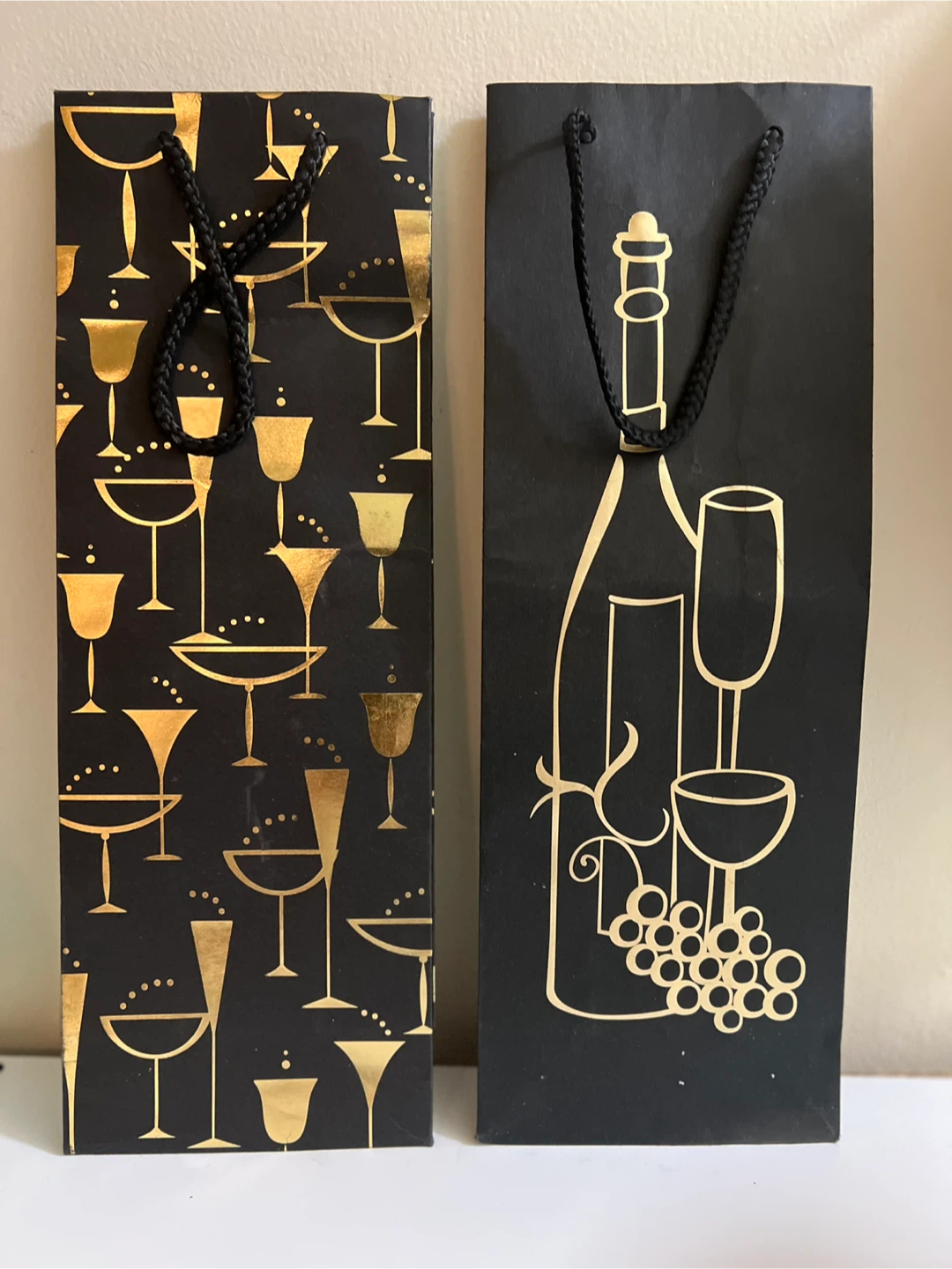 Bulk Lot of 28 Christmas & Holiday Wine/Alcohol Bottle Gift Bags - photo 4
