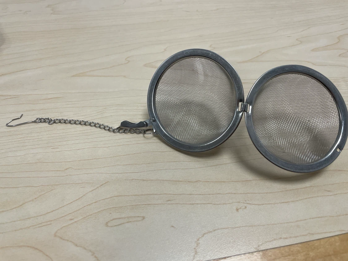 Stainless steel tea infuser