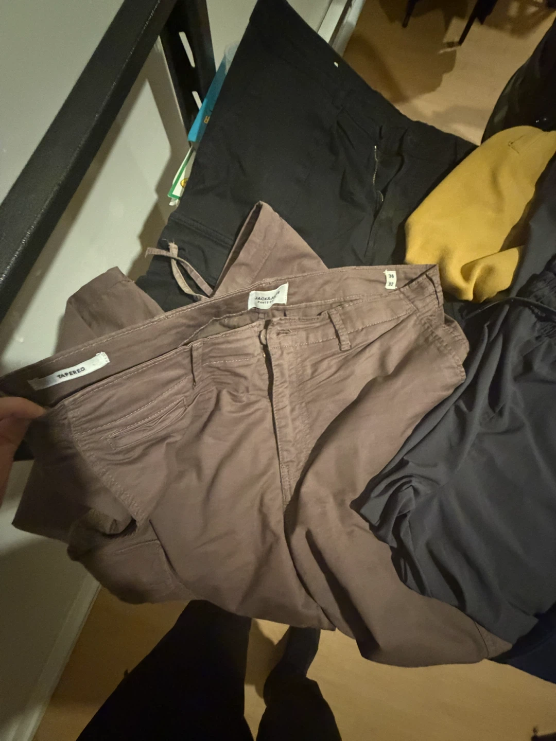 Assorted Men's Pants and Sweatpants Bundle