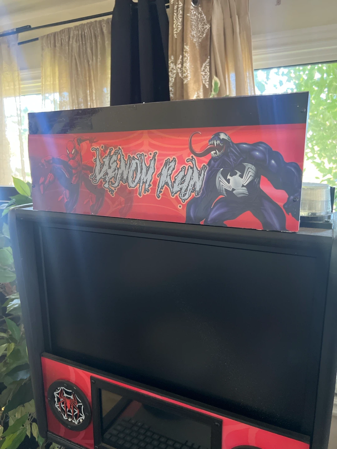 Marvel Venom Run Pinball Machine Sign