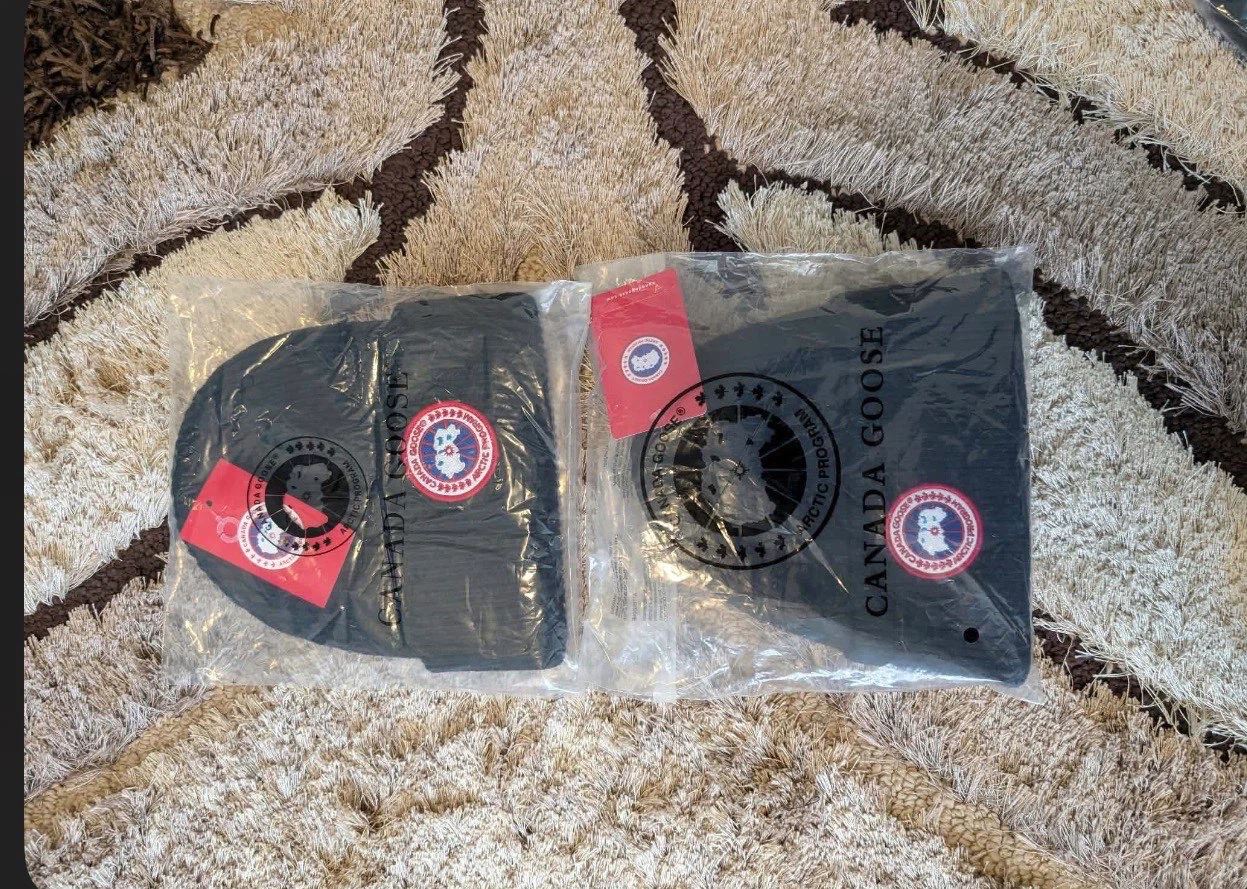 1 Canada Goose Beanie