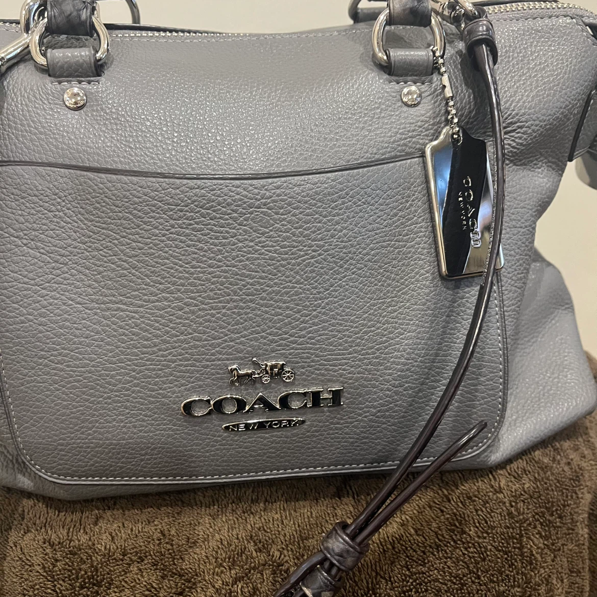Authentic Coach Leather Satchel Handbag - photo 2