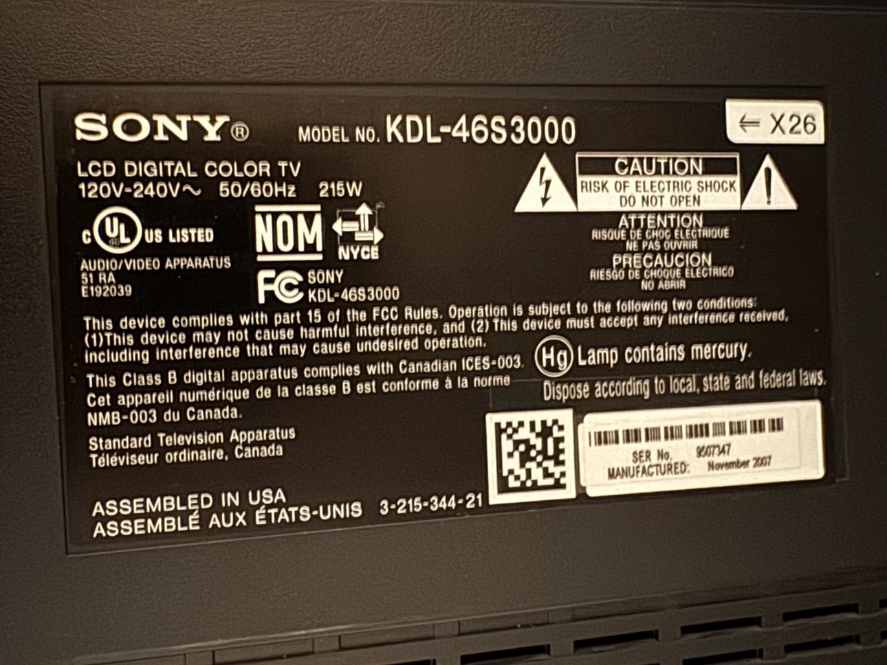 Sony Bravia 46-inch LCD TV - photo 3