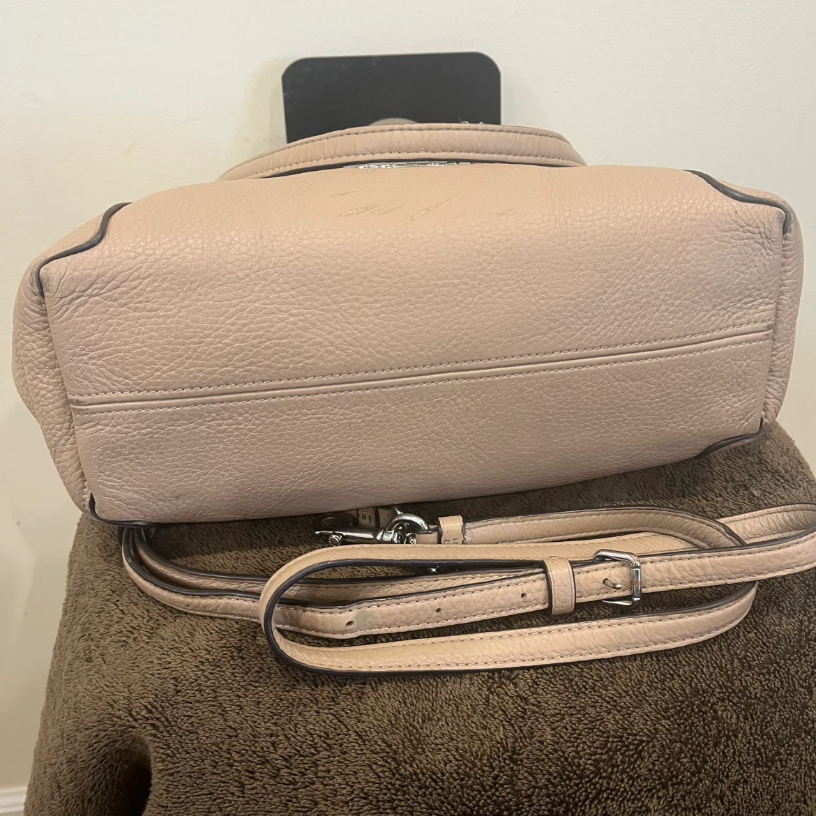 Authentic Coach Beige Leather Shoulder Bag - photo 5