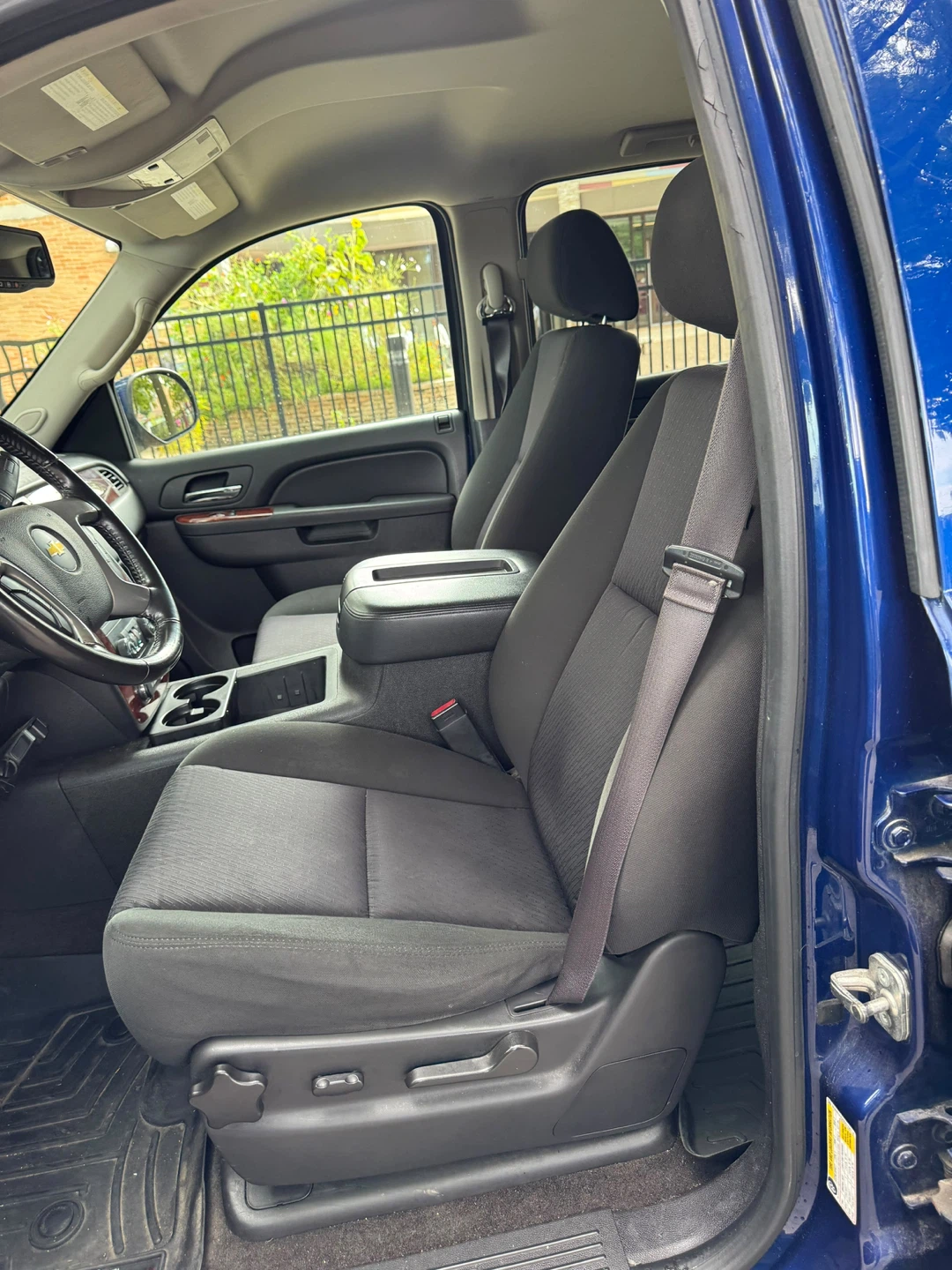 2013 Chevrolet Avalanche Pickup Truck - photo 5
