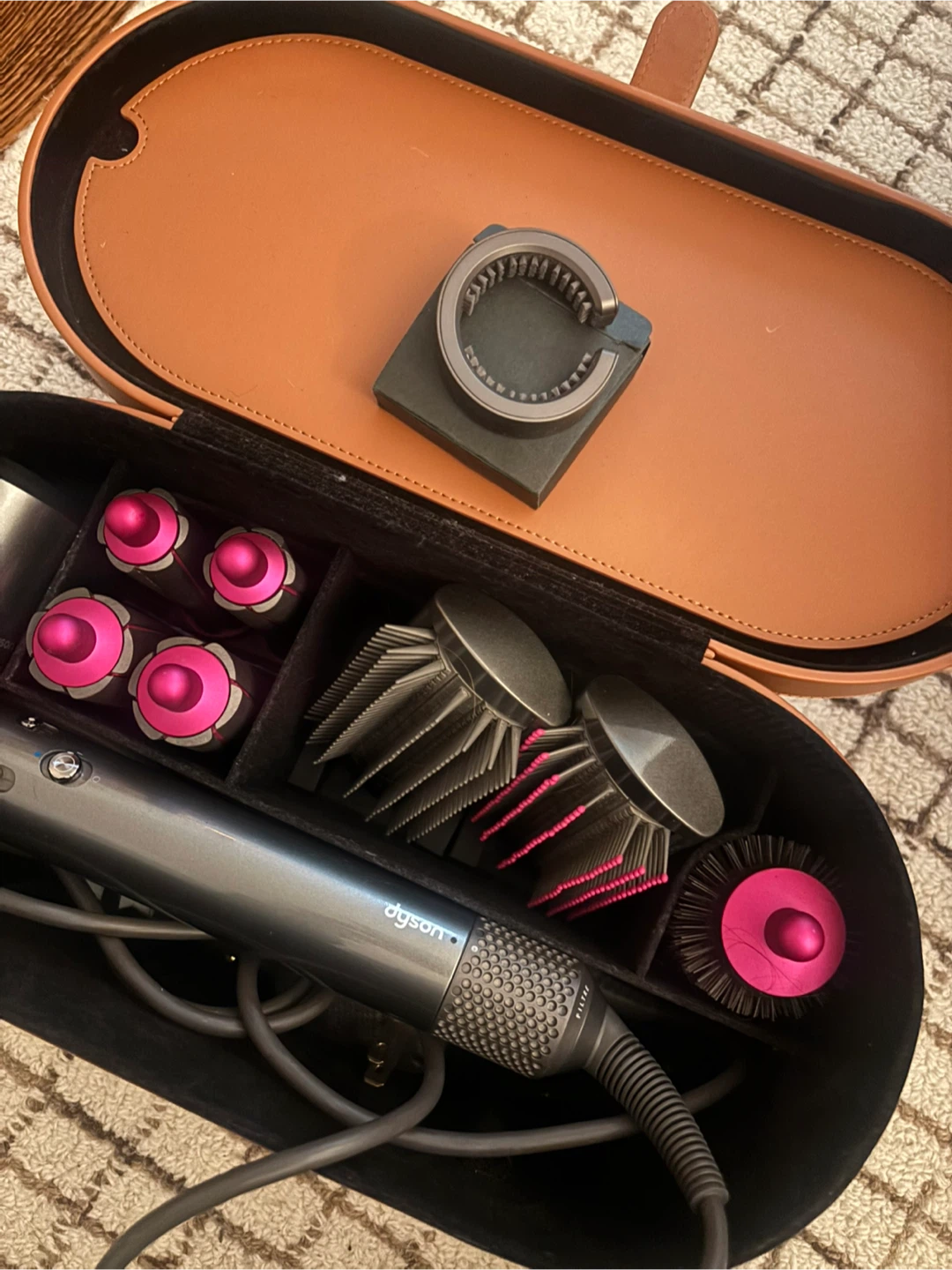 Dyson Airwrap Multi-Styler with Case - photo 4