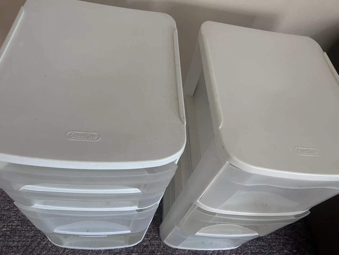 Two Sterilite 3-Drawer and 4 drawer Storage Carts - photo 2