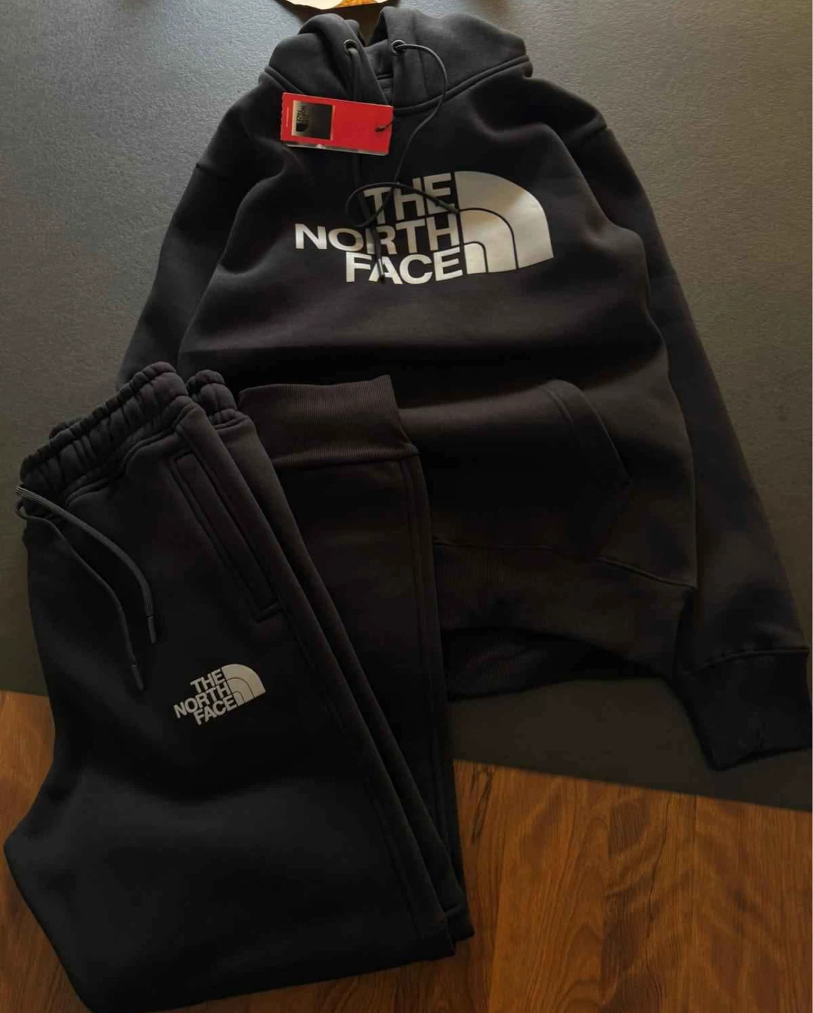 Seasonal clearance - Brand New North face hoodie tracksuit set