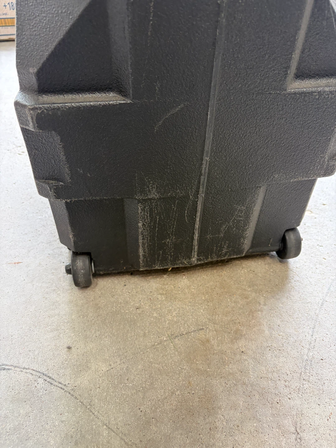 Exposure Hard Shell Rolling Transit Case - photo 4
