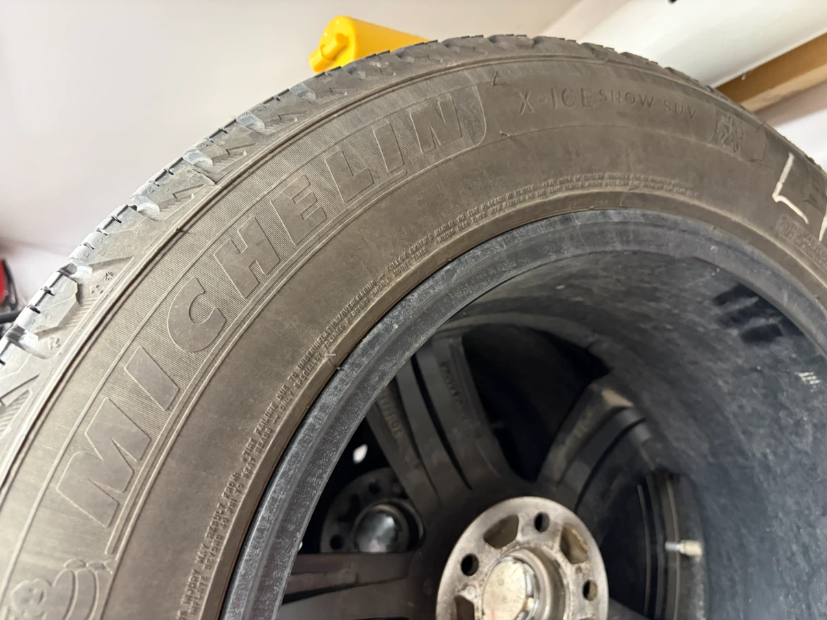 Set of 4 Michelin X-Ice Snow SUV Tires 235/60R18 - photo 2