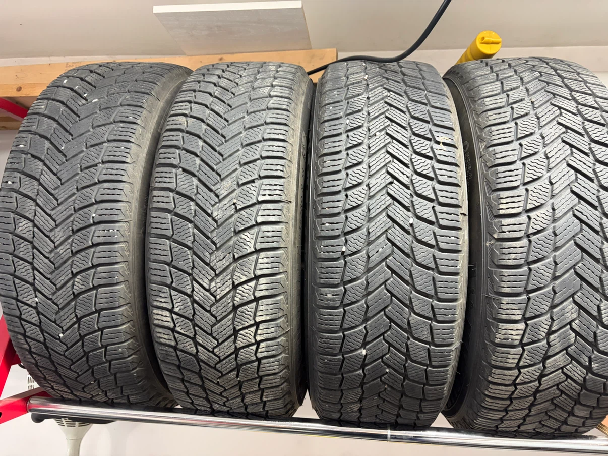 Set of 4 Michelin X-Ice Snow SUV Tires 235/60R18 - photo 3