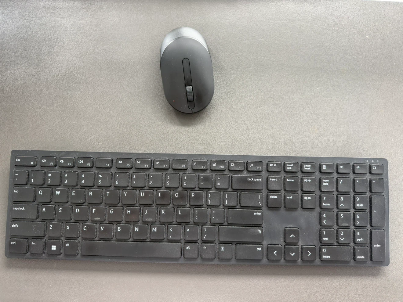Dell Wireless Keyboard and Mouse Set KM5221W - photo 2