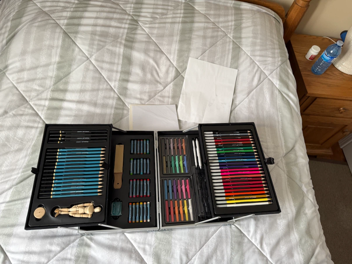 Artist's Loft Deluxe Art Set