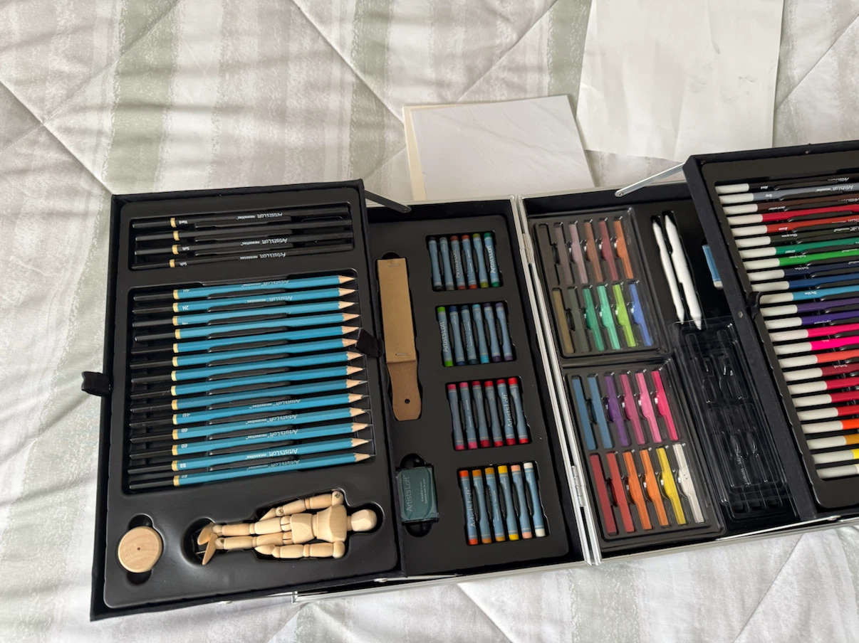 Artist's Loft Deluxe Art Set - photo 2
