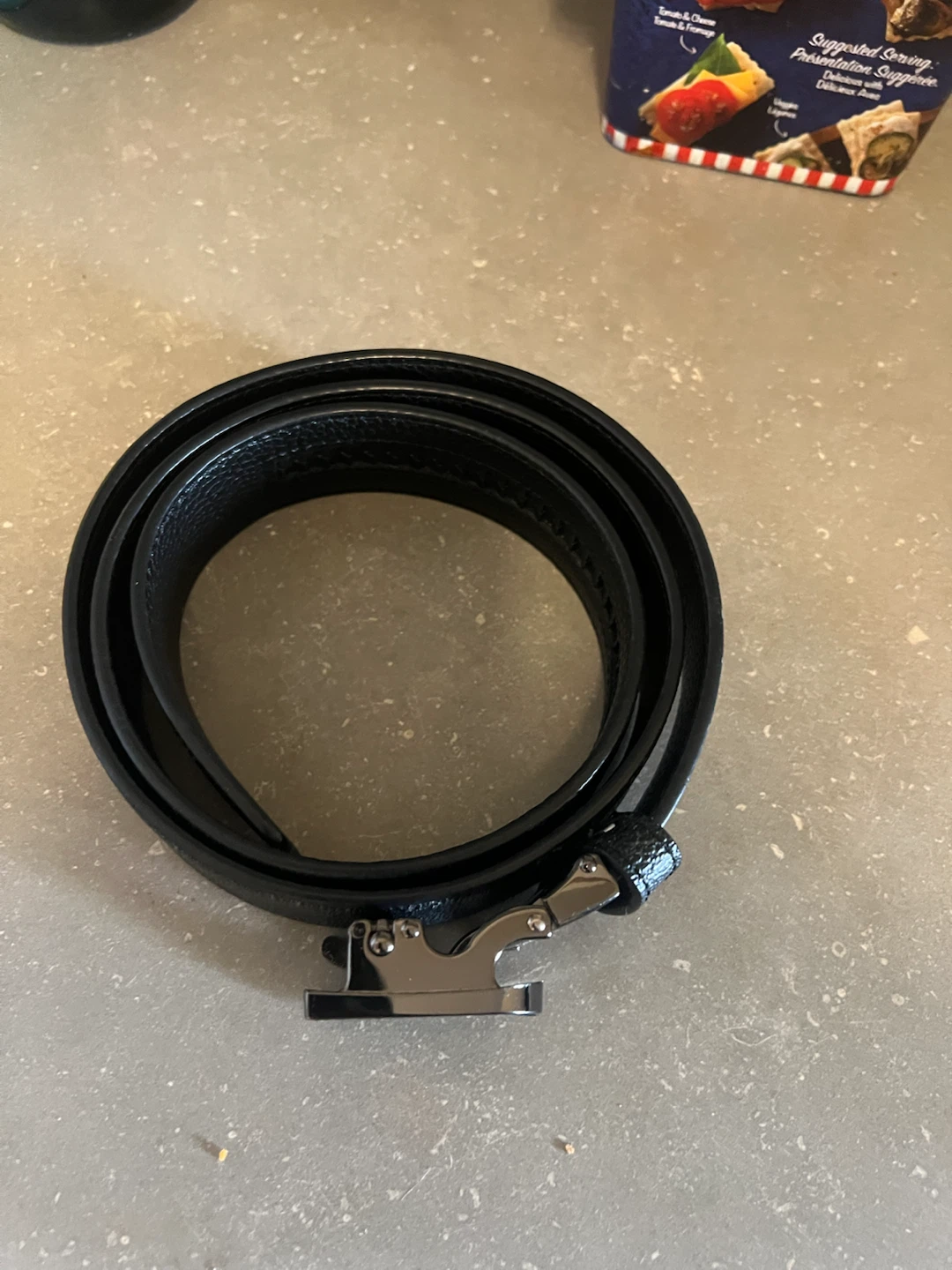 Black B-logo men's belt - photo 2