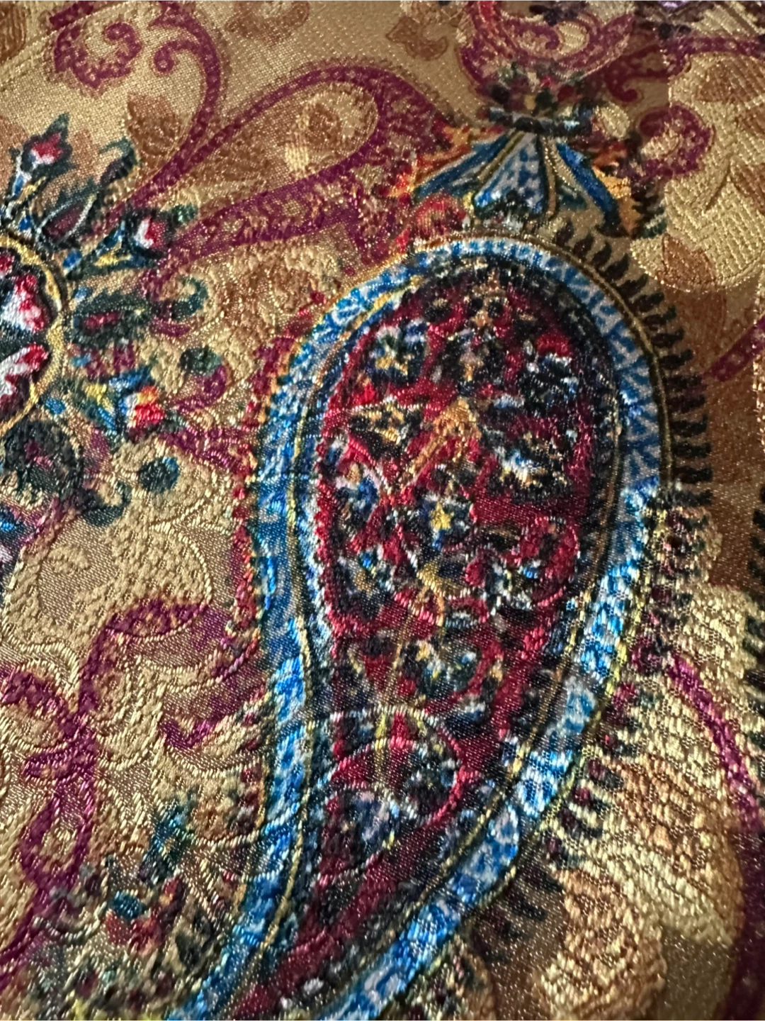 Decorative Paisley Pattern Tablecloth - photo 2
