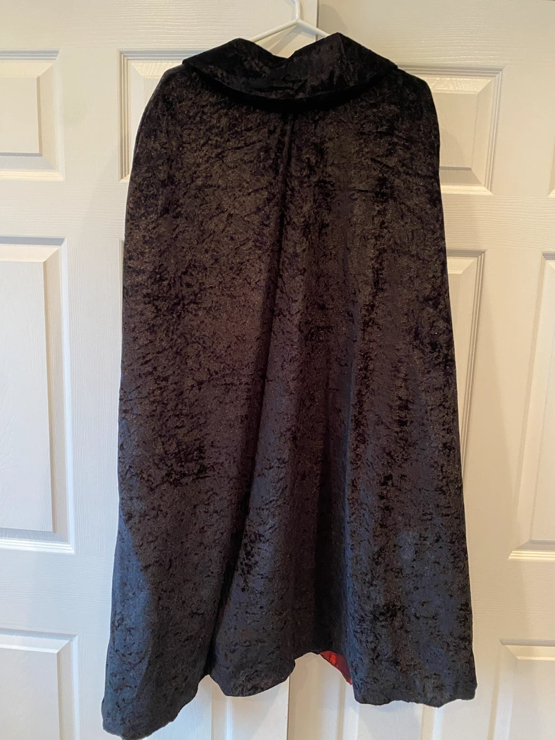 Adult Vampire Costume Cape and Vest - photo 2