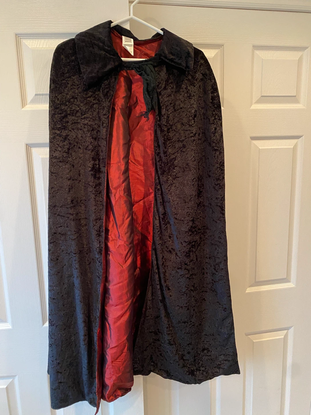 Adult Vampire Costume Cape and Vest - photo 3