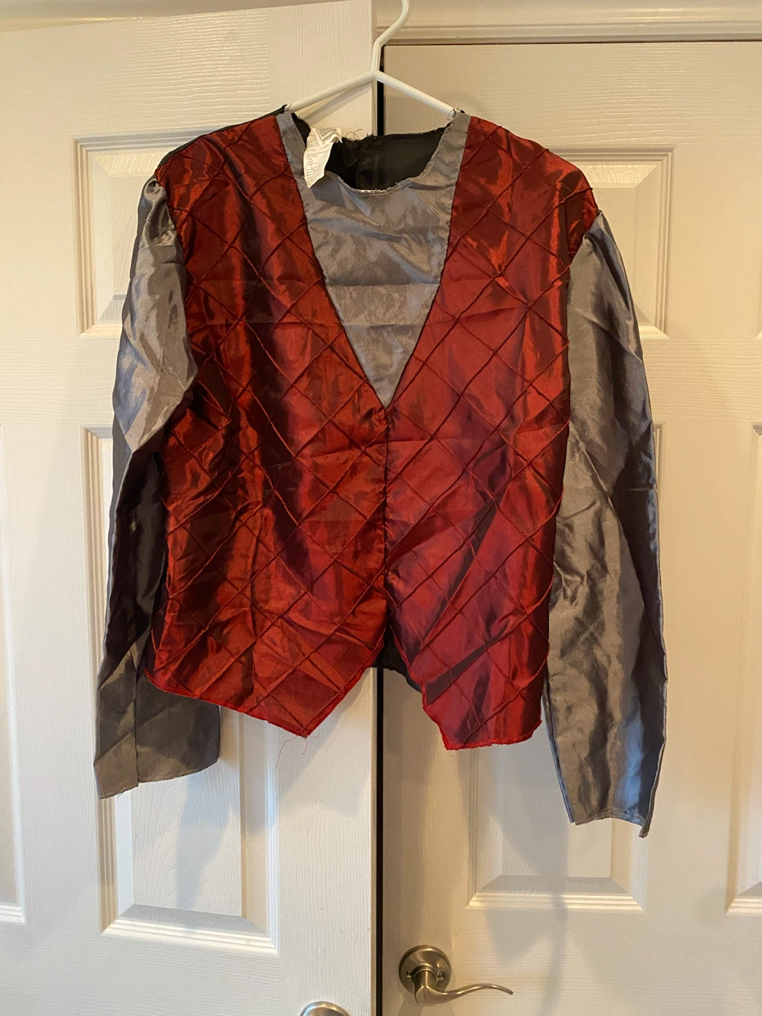 Adult Vampire Costume Cape and Vest - photo 4