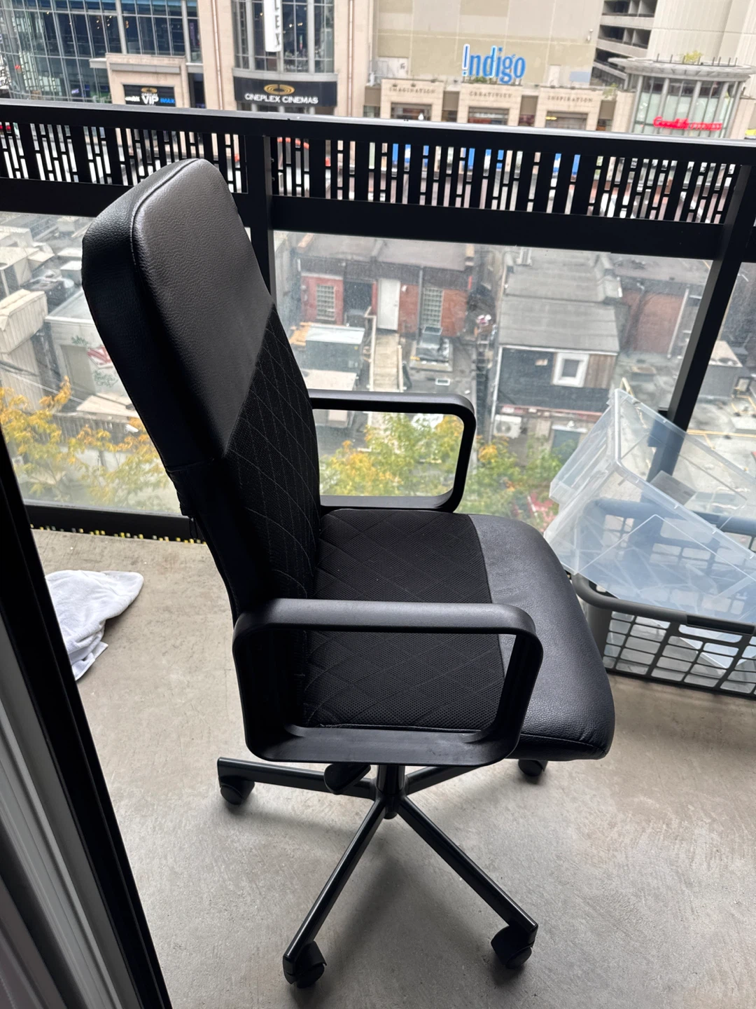 Black Office Chair - photo 2