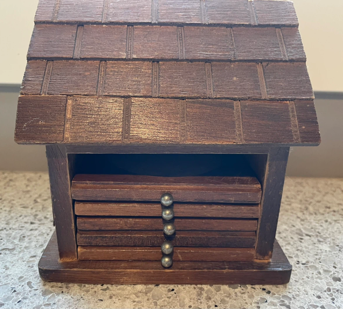 Wooden house coaster set