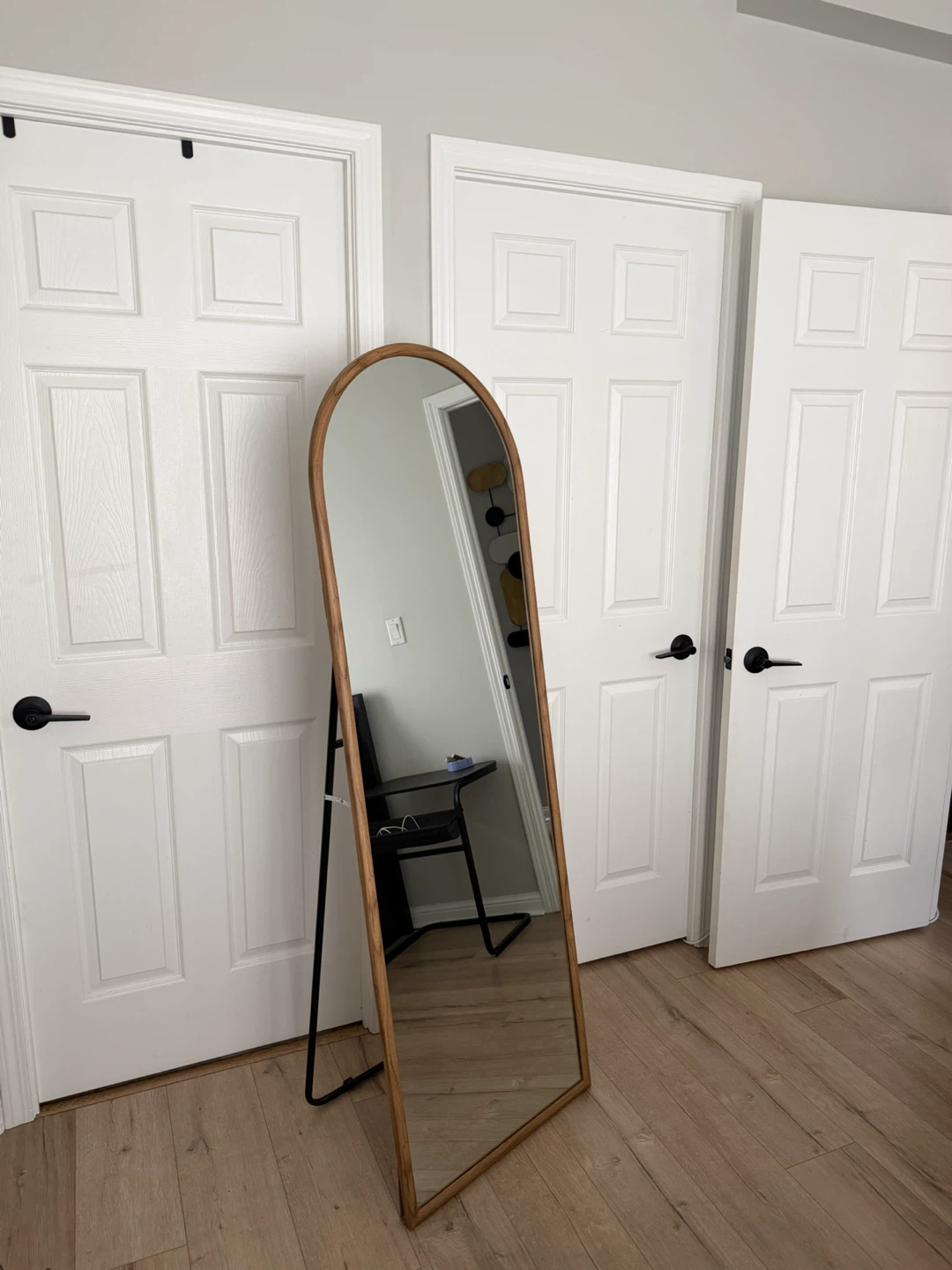 Arched Floor Mirror with Wooden Frame