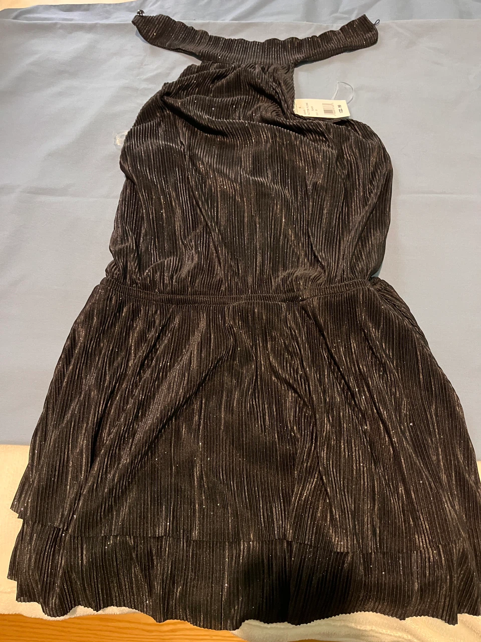 Discovery Clothing Glitter Plissé Dress