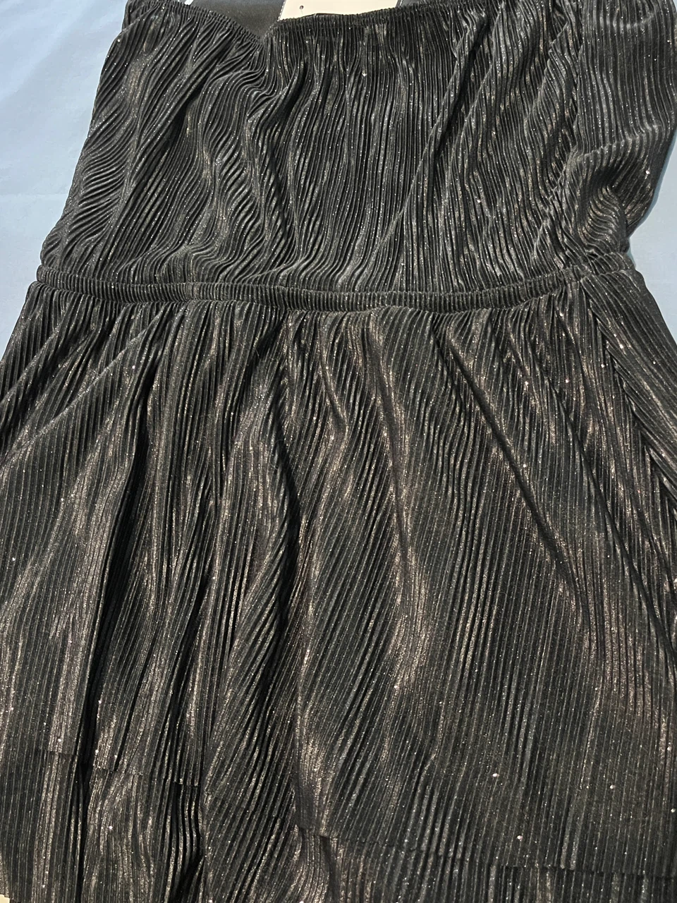 Discovery Clothing Glitter Plissé Dress - photo 5