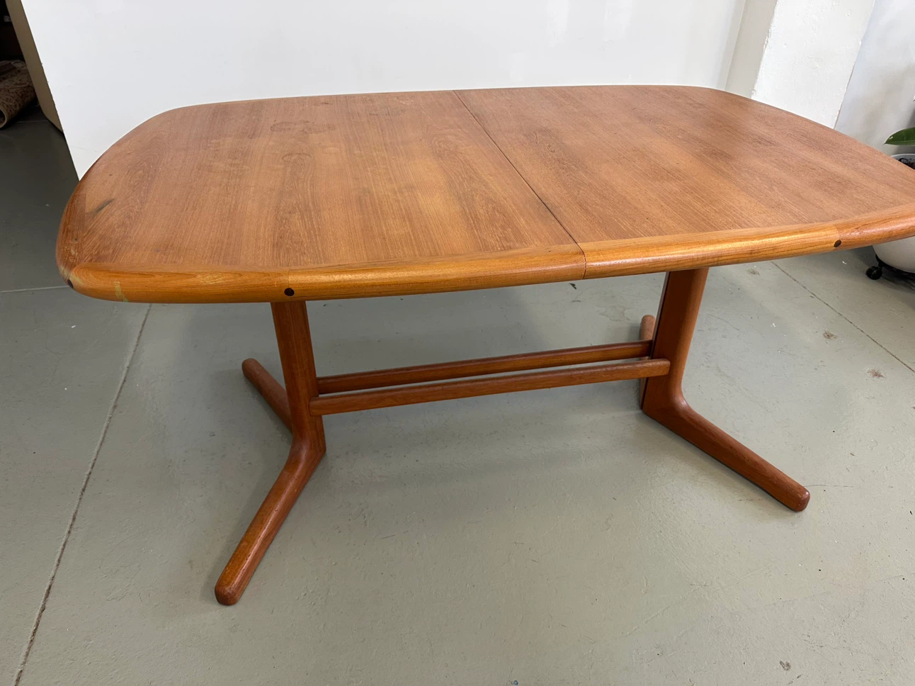 Mid-Century Modern Teak Dining Table - photo 4