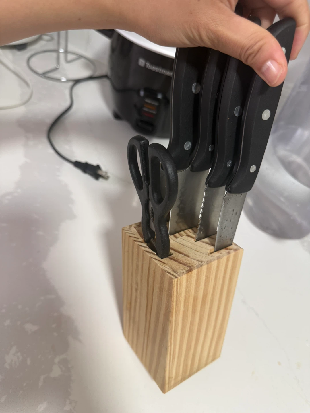 Kitchen knife block set with scissors