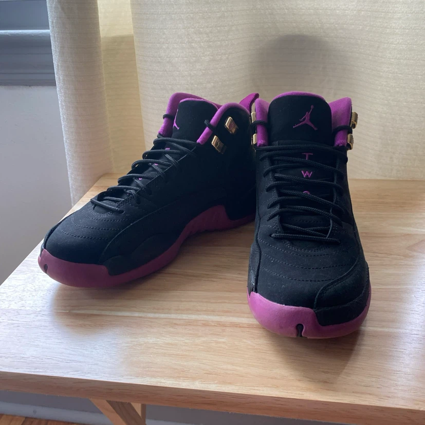 Jordan 2s Retro Black/Fuschia, Size 5.5 Kids - photo 3