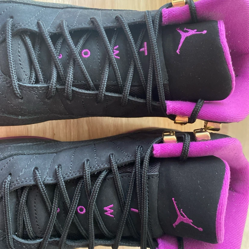 Jordan 2s Retro Black/Fuschia, Size 5.5 Kids - photo 4