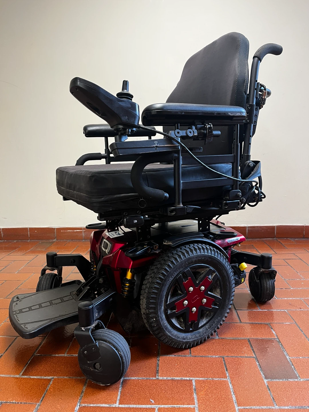 Quantum Edge 3 Power Wheelchair - photo 4