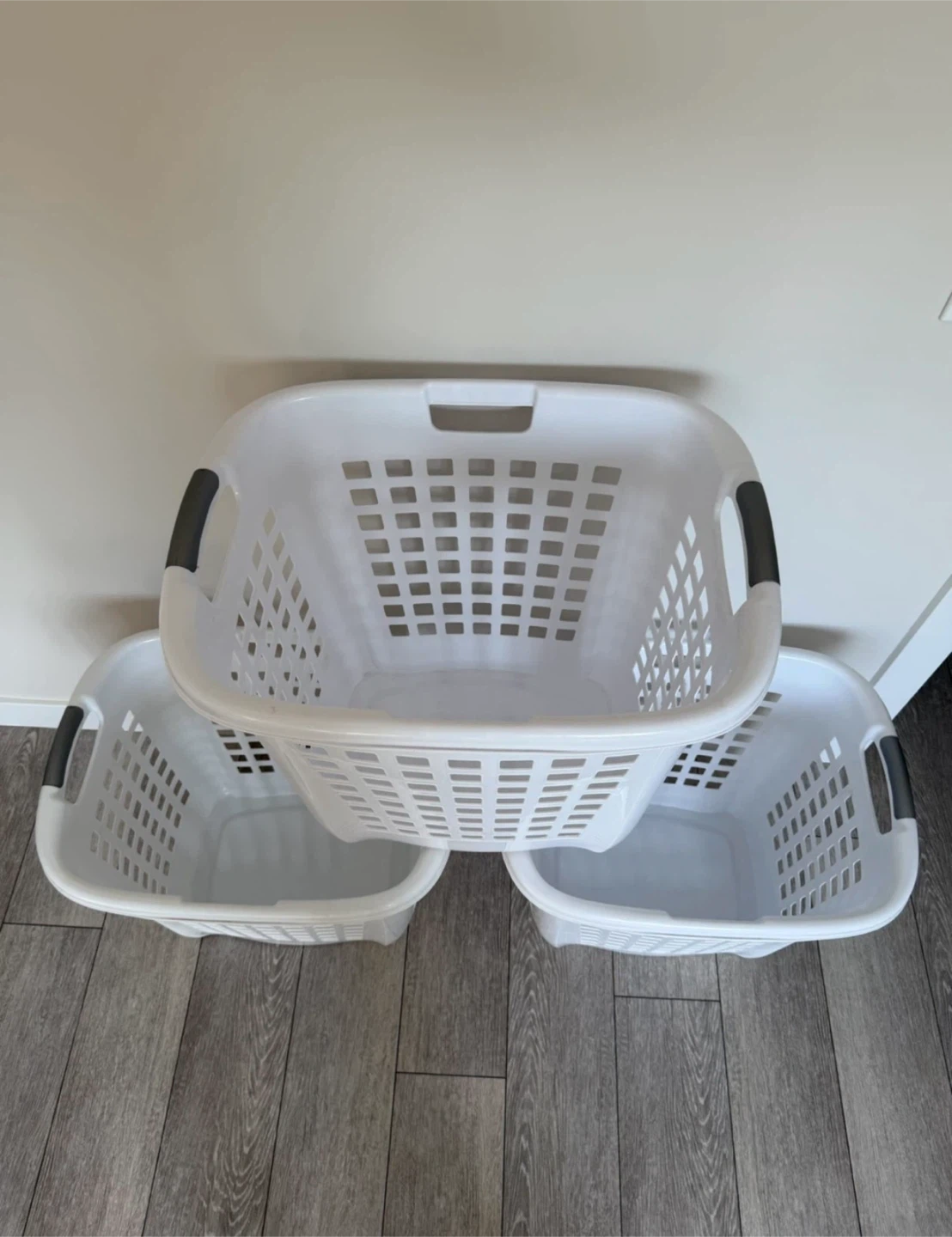 Set of 3 Plastic Laundry Baskets - photo 2